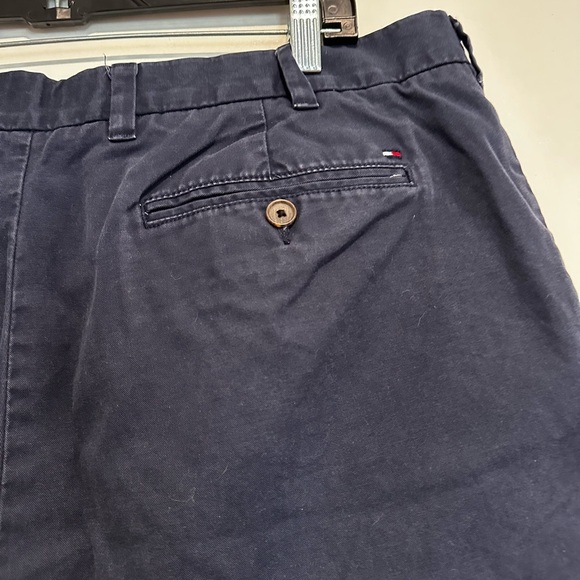 Tommy Hilfiger Bermuda/ Chino Shorts Men's 38 Navy Blue. Slash Pocket. - Picture 12 of 13